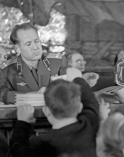 Алексей Леонов на пресс-конференции