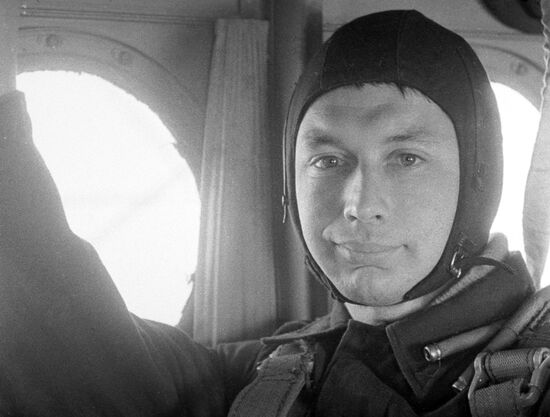 Врач- космонавт СССР Борис Егоров