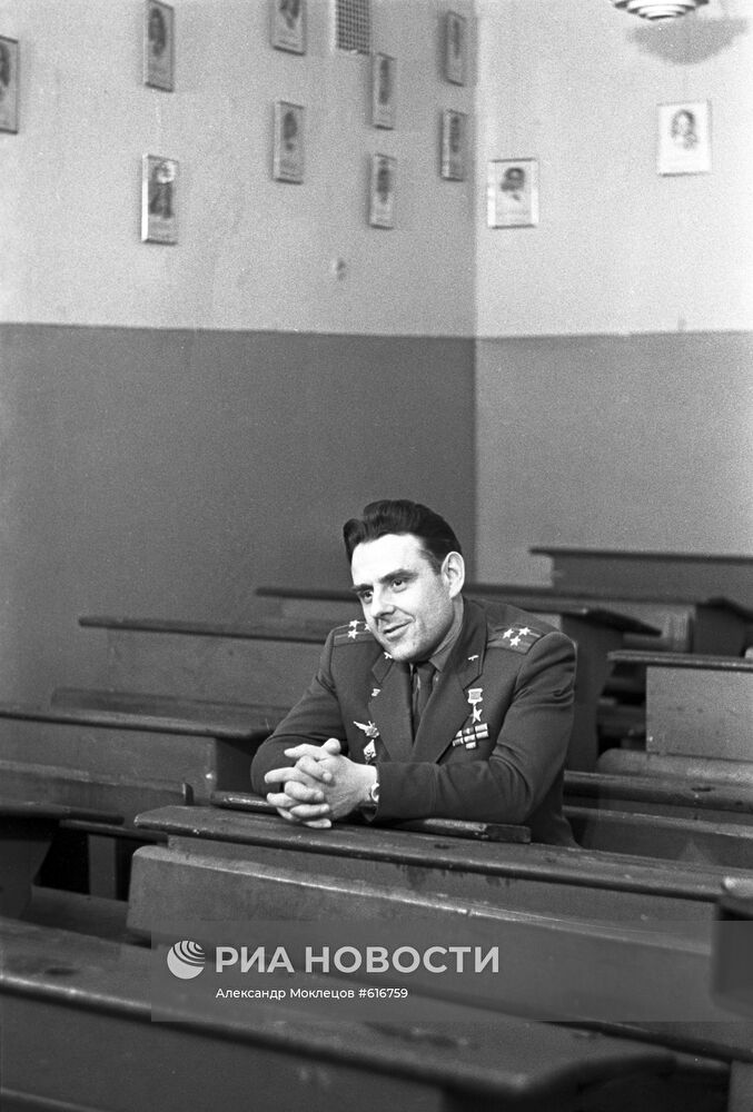 Космонавт Владимир Михайлович Комаров