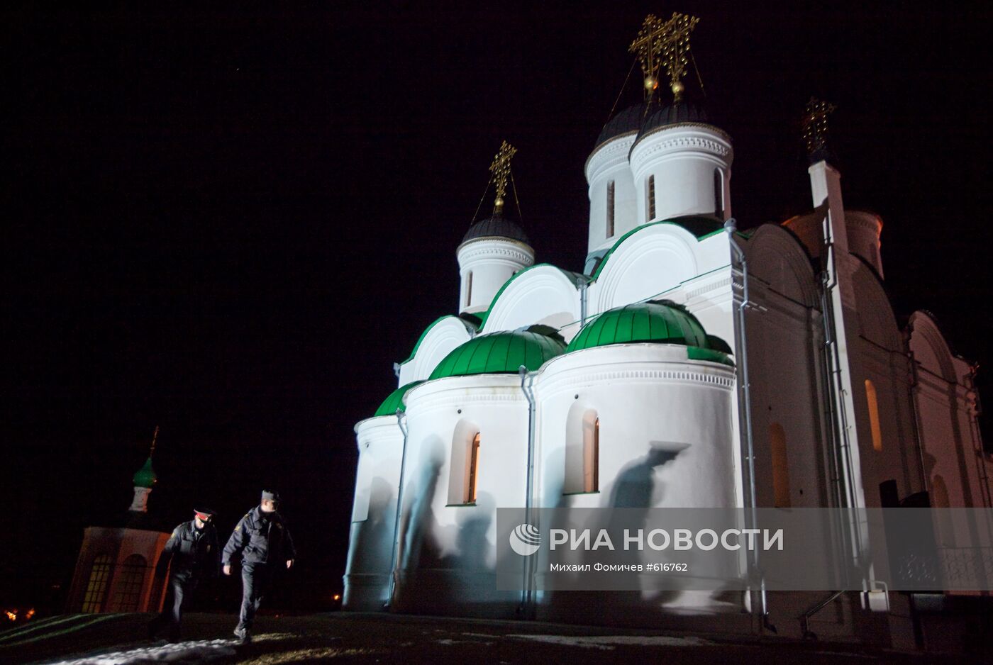 Обеспечение безопасности во время пасхального богослужения
