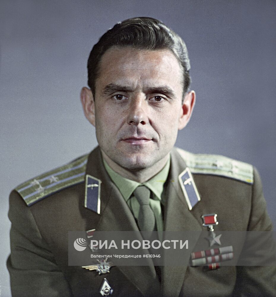 Летчик-космонавт  СССР Владимир Комаров