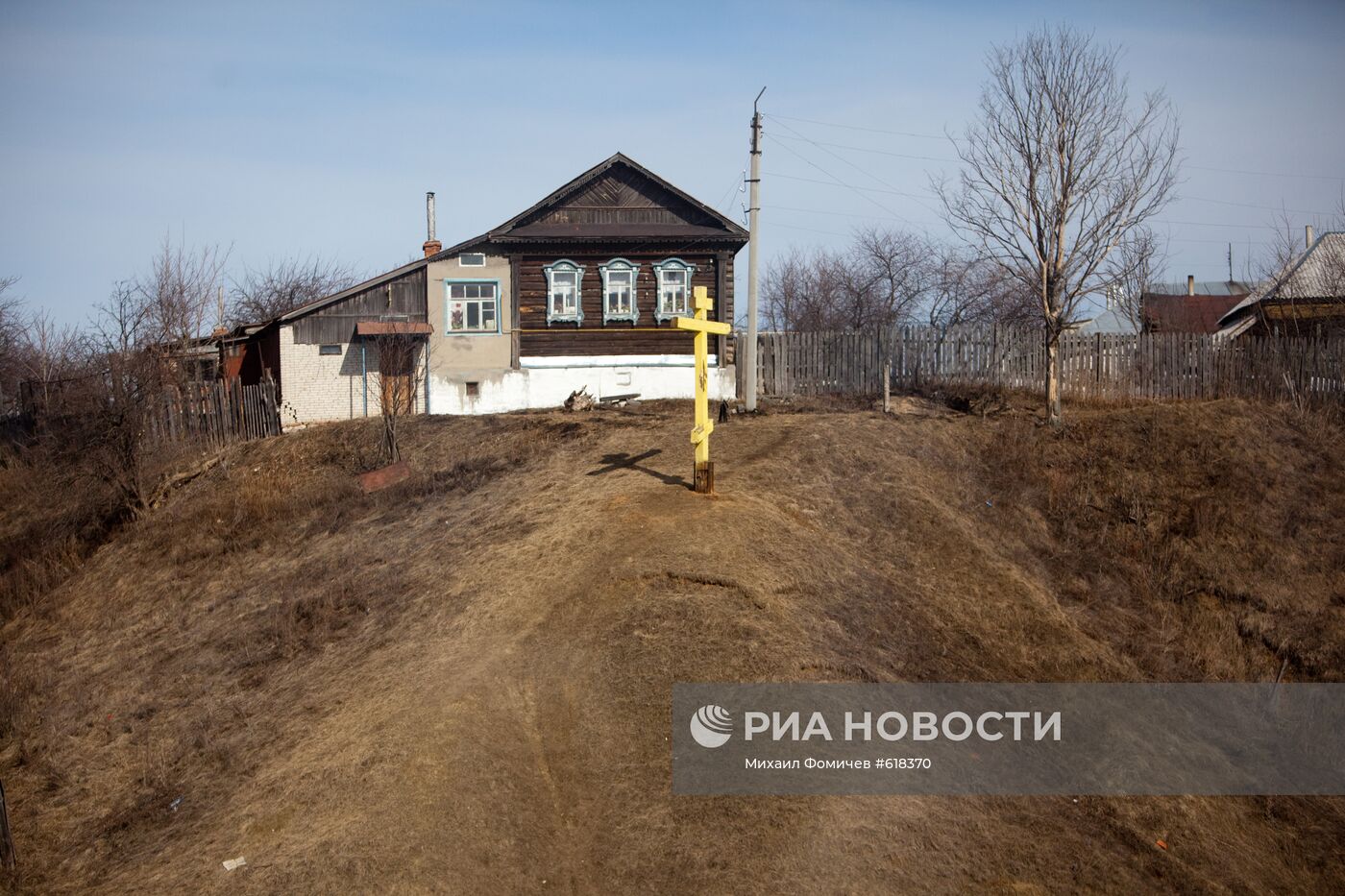 Крест на месте дома, где предположительно жил Илья Муромец