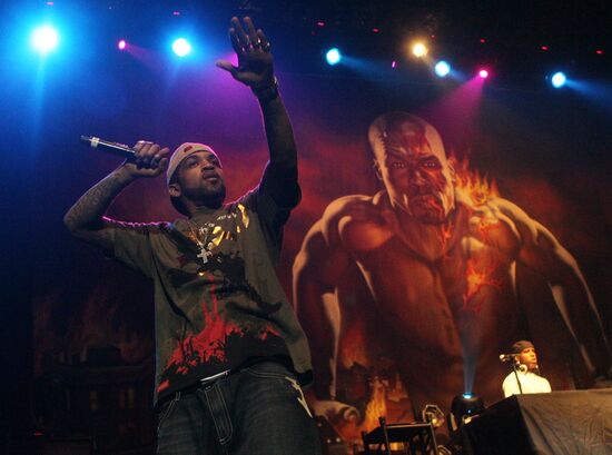 На концерте рэп-исполнителя 50 Cent в клубе "Б1 Maximum"