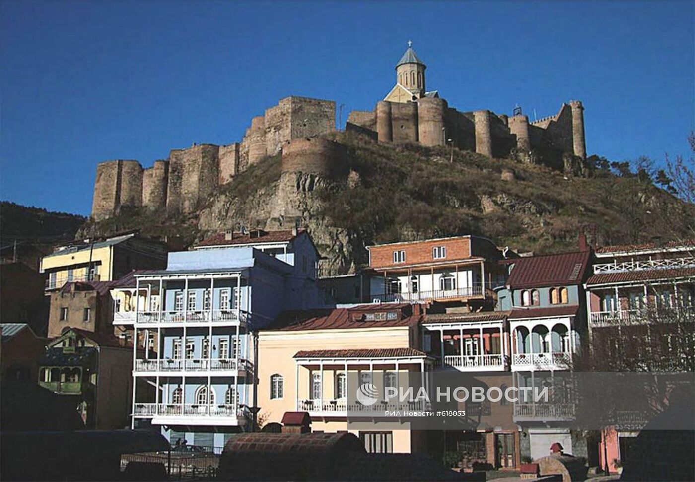 Нарикала - крепость на горе Мтацминда в Старом Тбилиси