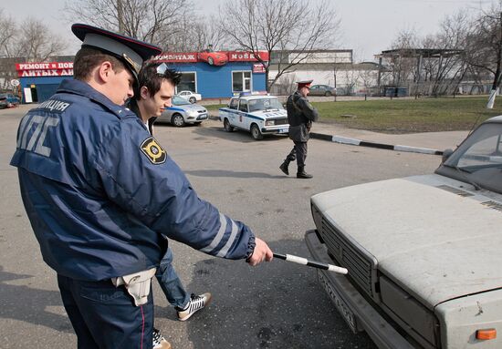 Акция "Чистый автомобиль" стартовала в Москве