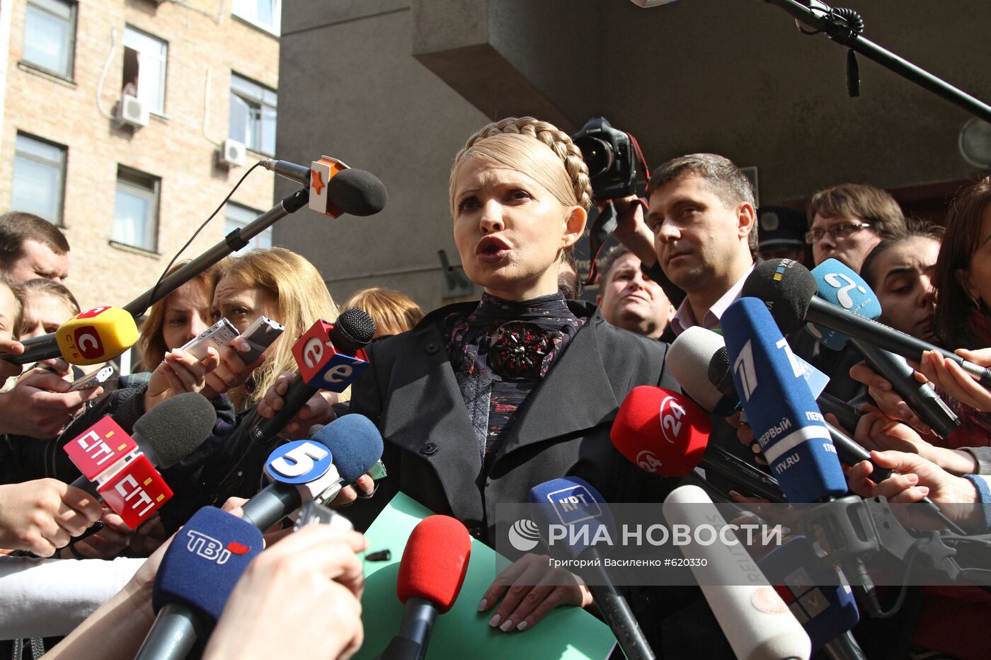 Юлия Тимошенко дала пояснения в Генпрокуратуре Украины
