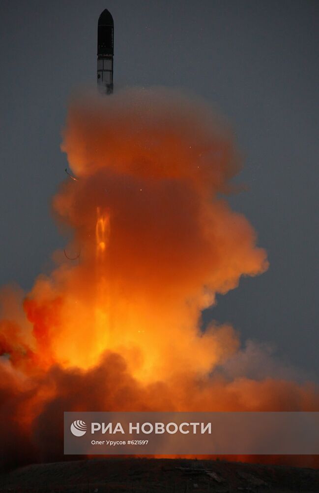 Запуск РН "Днепр" с европейским научным спутником CryoSat-2