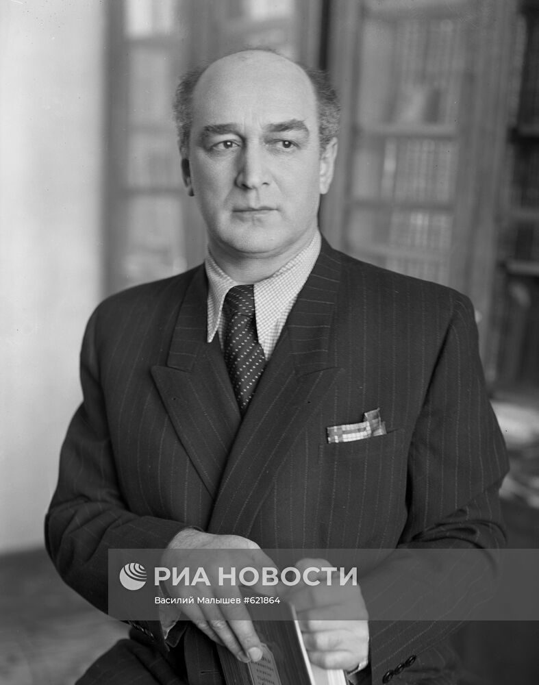 Актер Николай Мордвинов
