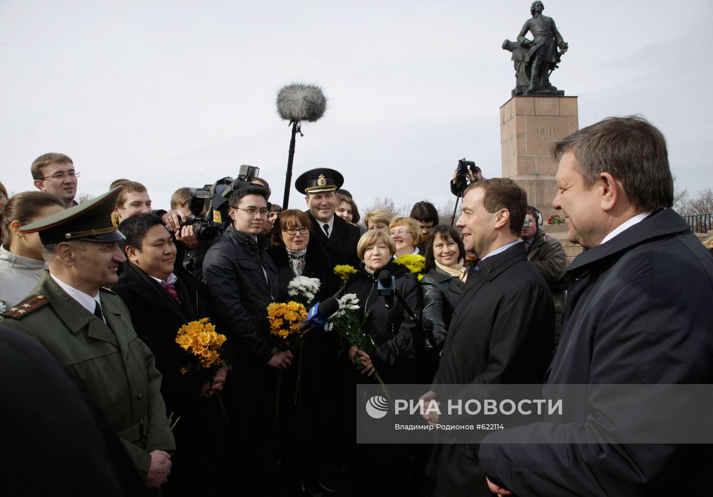 Рабочая поездка Дмитрия Медведева в Выборг