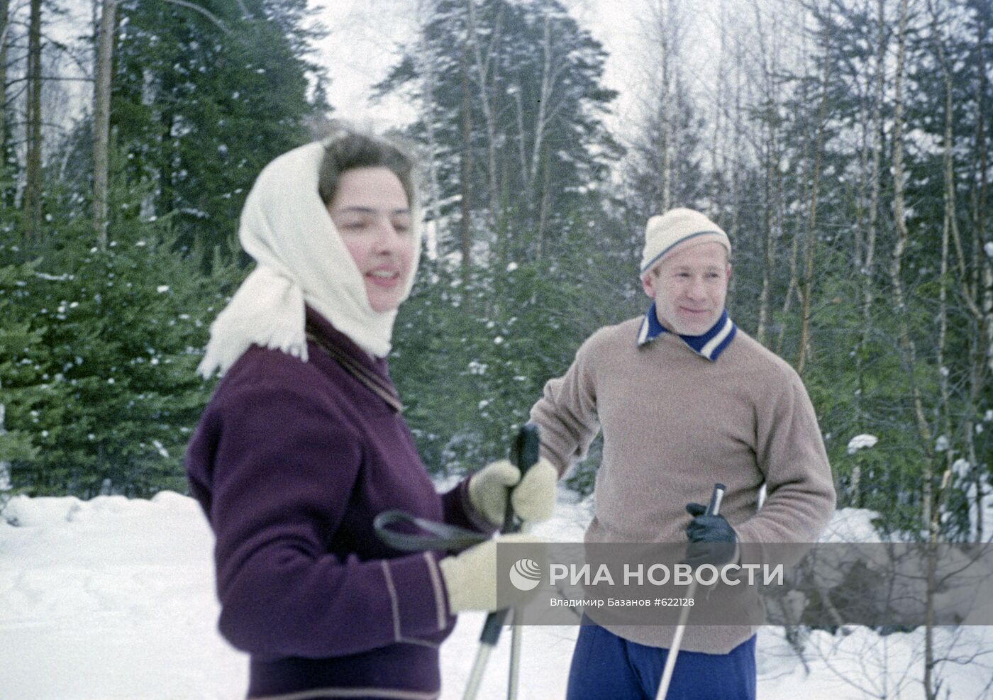 Космонавт А. А. Леонов с женой