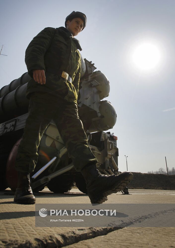 Зенитно-ракетный комплекс С-400 "Триумф"
