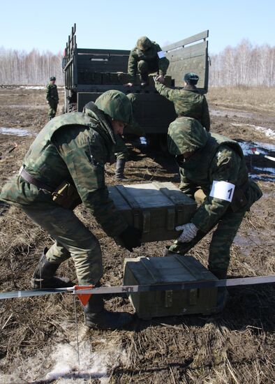 Военнослужащие инженерных подразделений