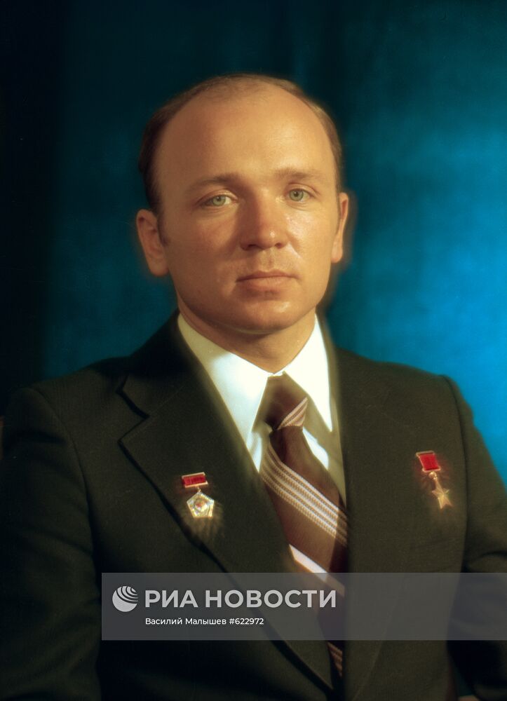 Космонавт Валентин Лебедев