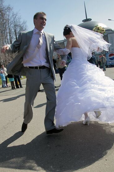Свадебные гуляния на Красную Горку