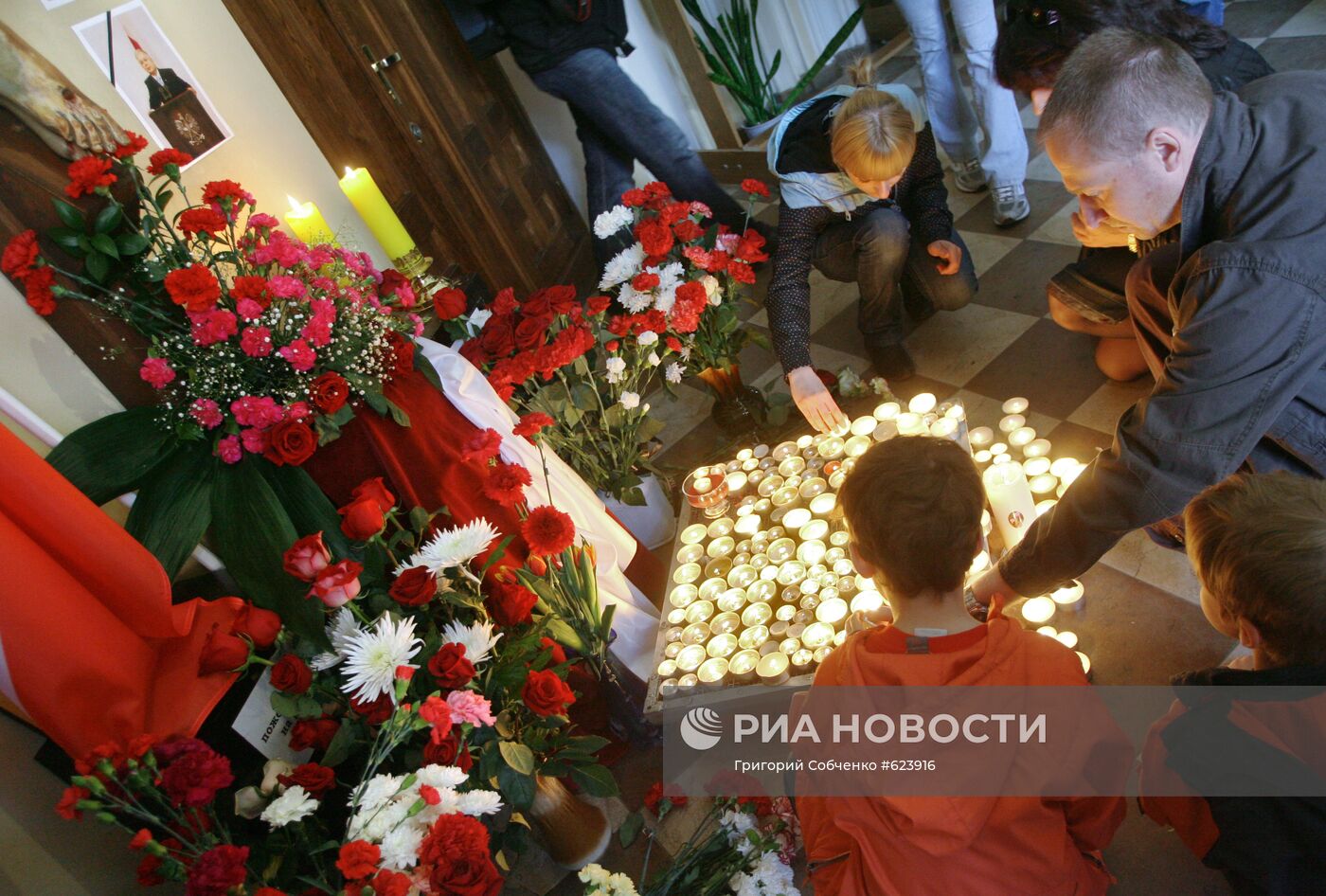 Поминальная месса по жертвам авиакатастрофы под Смоленском