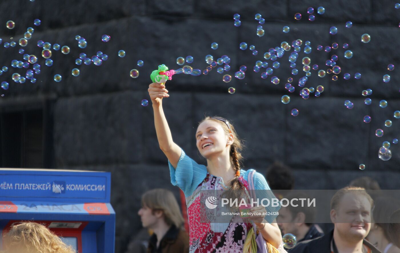 Парад мыльных пузырей на Старом Арбате
