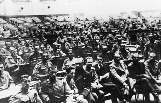 Съезд представителей солдат-фронтовиков