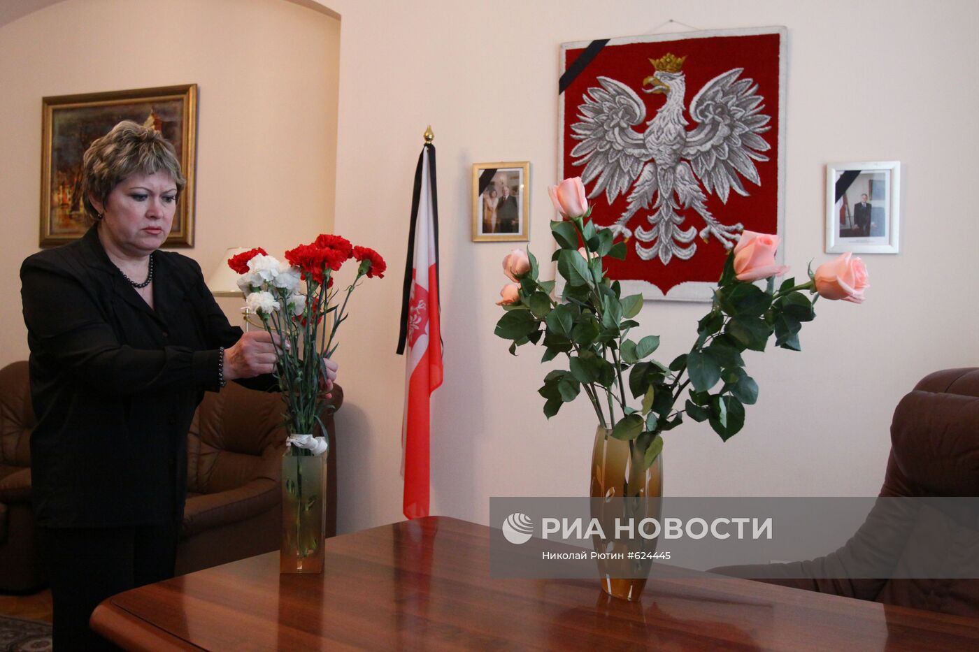 Траур в Генеральном консульстве Республики Польша в Иркутске