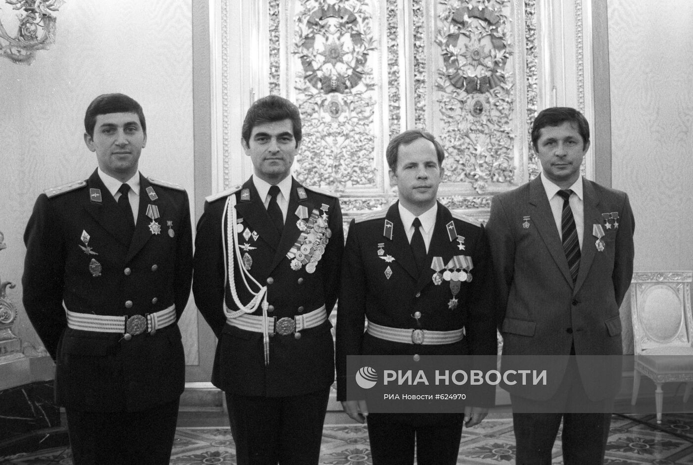 К. Стоянов, А. Александров, Анатолий Соловьев и Виктор Савиных