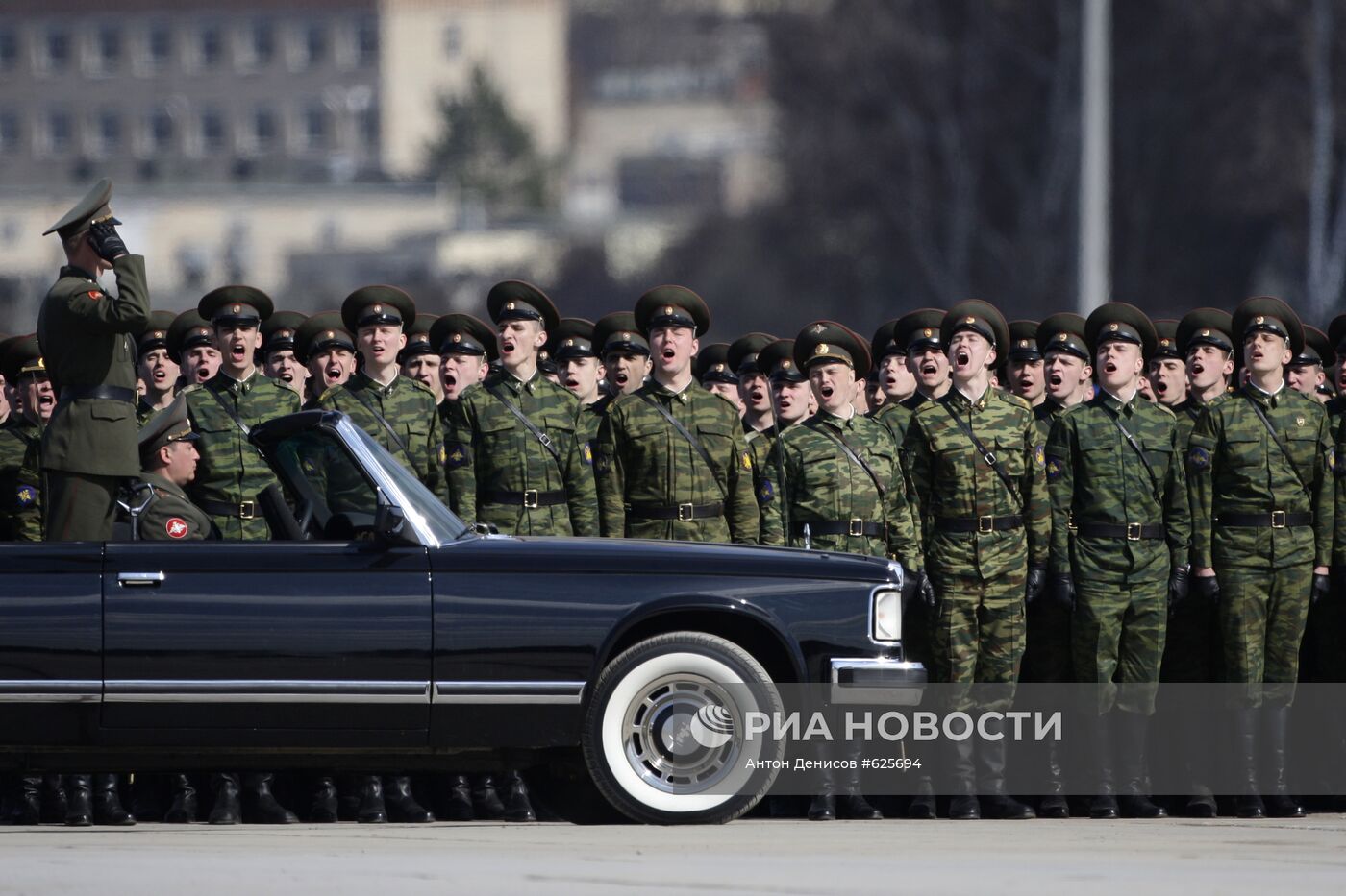 Объезд войск