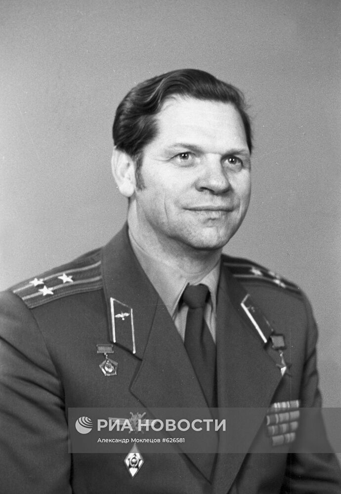 Космонавт Алексей Губарев