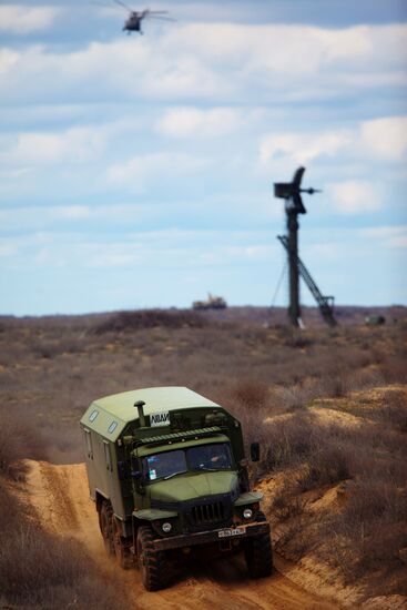 Учения войск ПВО на полигоне Ашулук