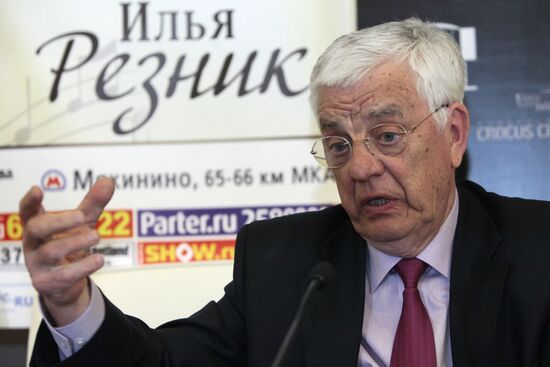 Раймонд Паулс