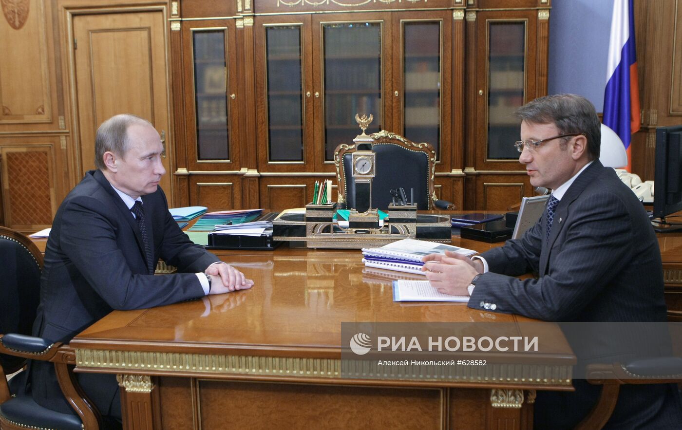 Владимир Путин провел рабочую встречу с Германом Грефом