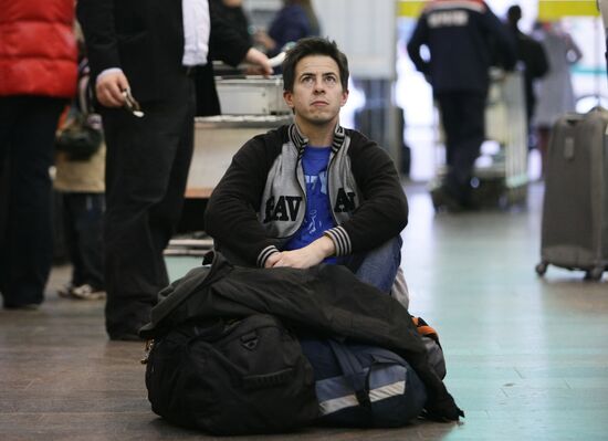 Пассажир в аэропорту "Шереметьево"