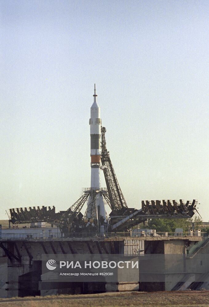 Запуск космического корабля "Союз Т-2"