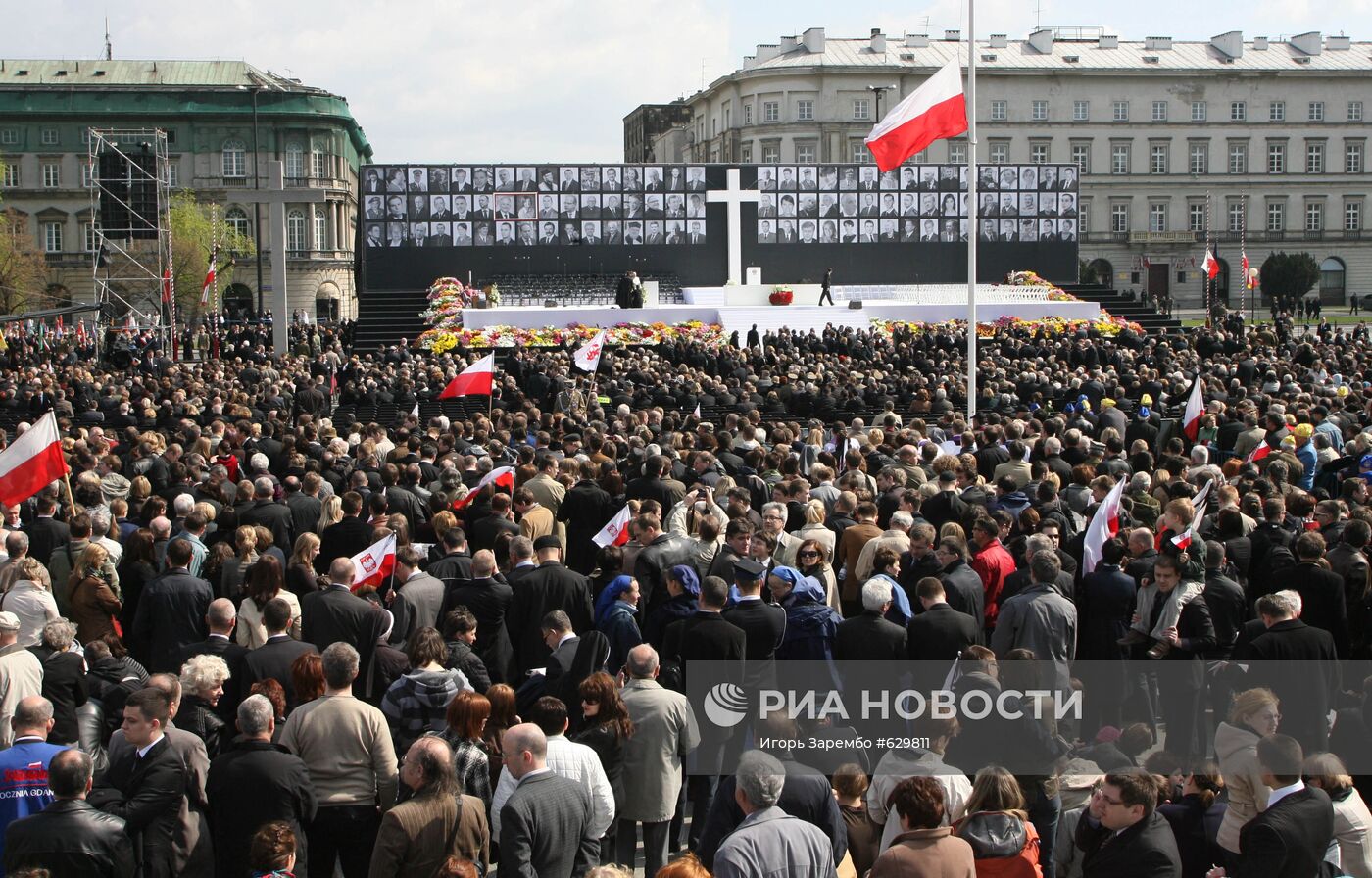 Прощание в Варшаве с жертвами авиакатастрофы под Смоленском