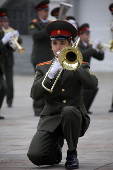 Участник оркестра Министерства обороны РФ