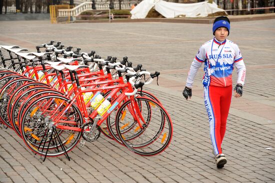 Старт велопробега Москва - Санкт-Петербург