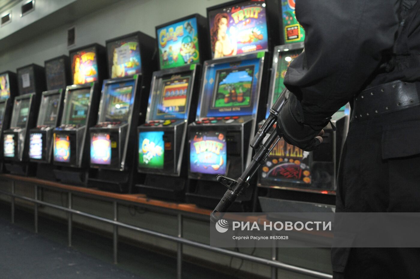 Сотрудники ФСБ закрыли в Махачкале подпольное казино