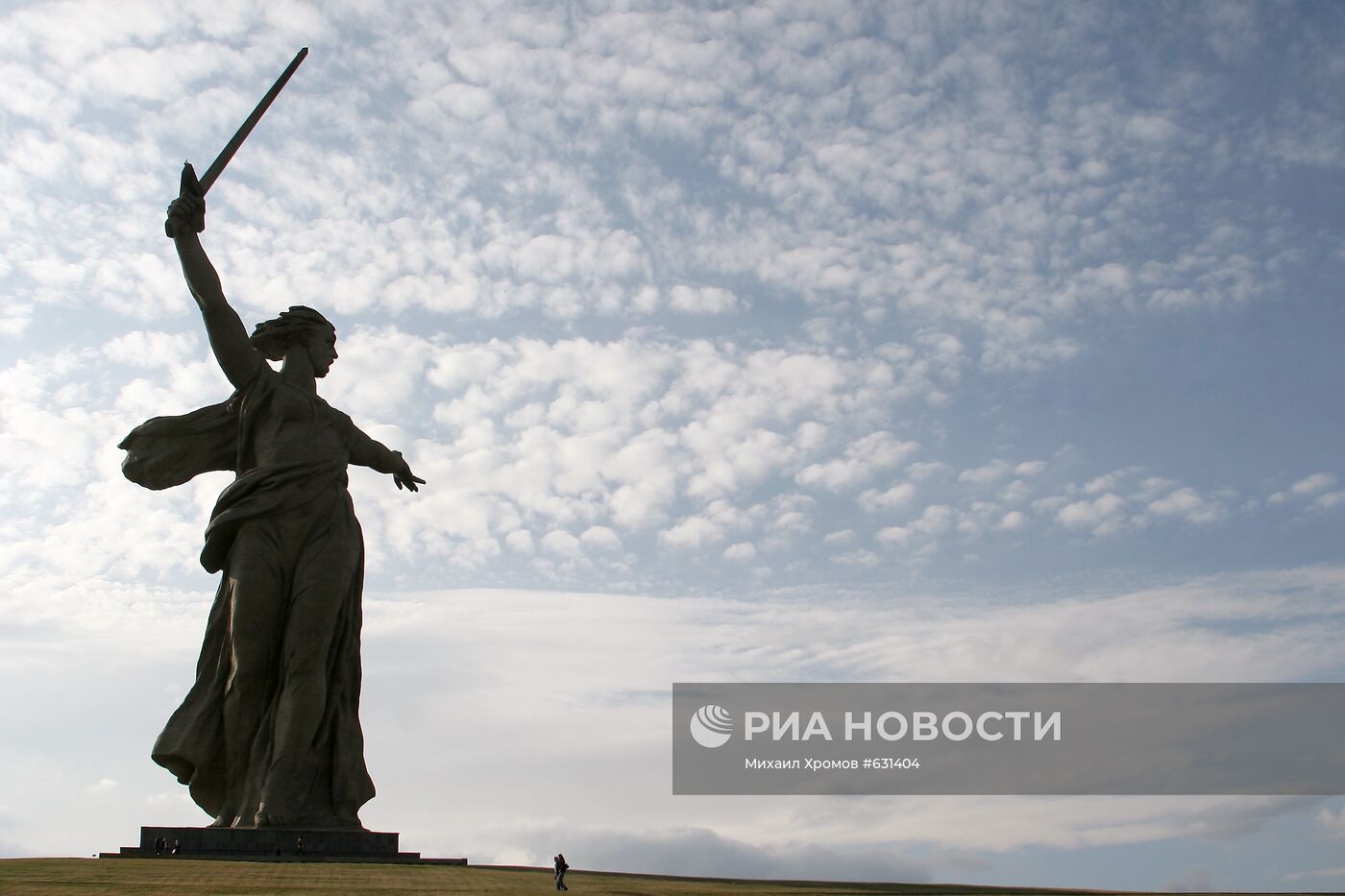 Монумент "Родина-мать зовет" в Волгограде