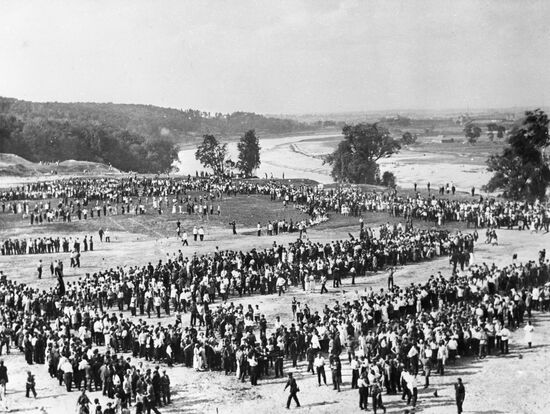 Народное гулянье на Воробьевых горах