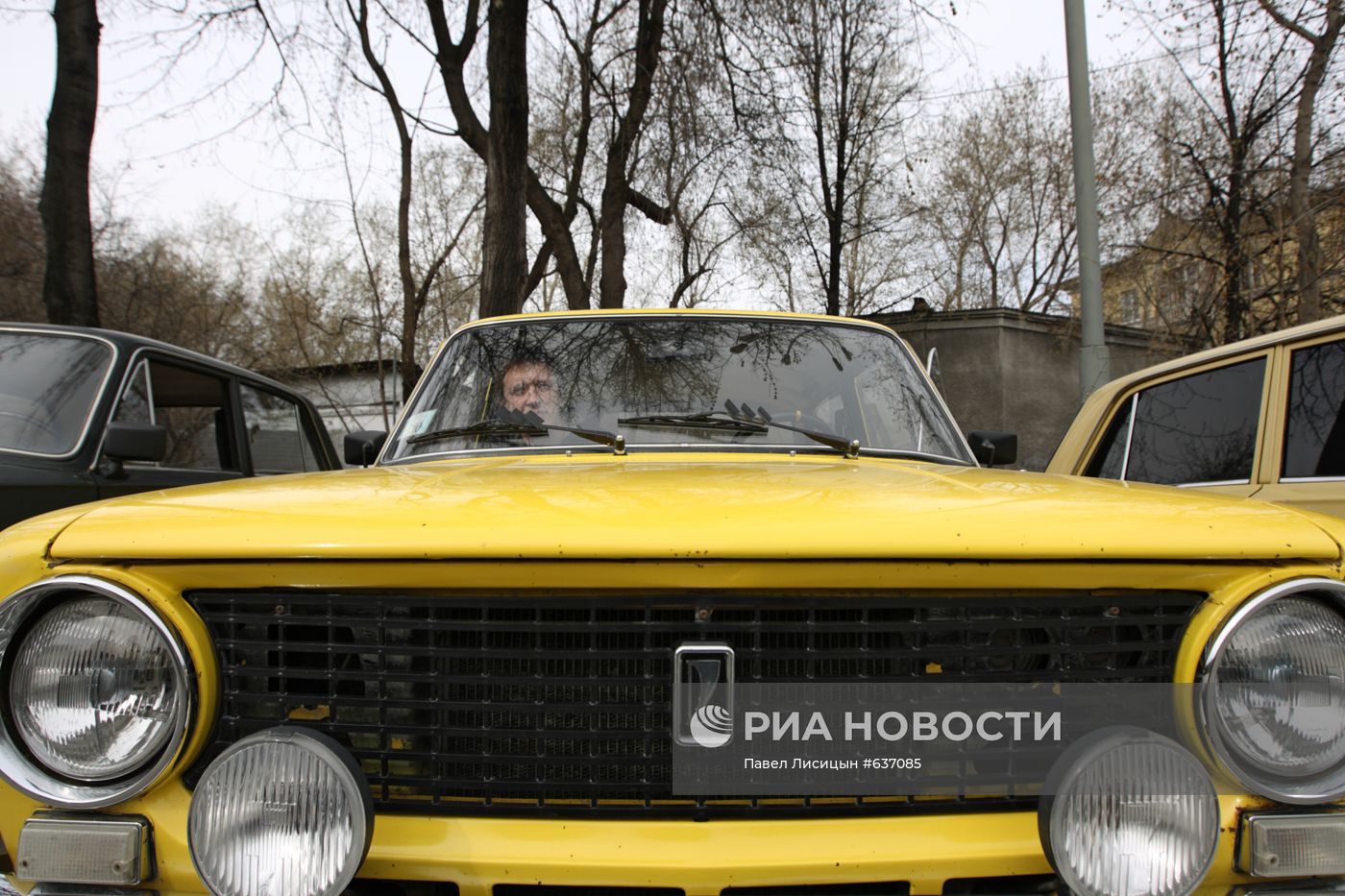 Автолюбители Екатеринбурга отметили 40-летие ВАЗ-2101