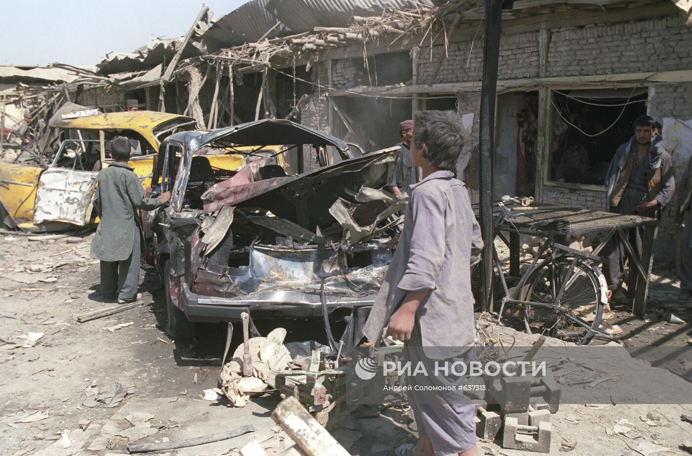 После взрыва заминированной машины в городе Кабул