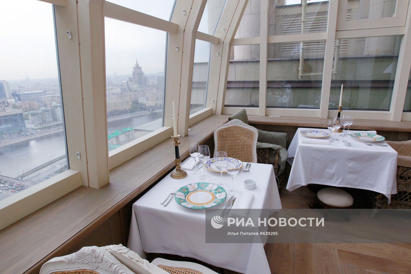 Интерьер гостиницы Radisson Royal Hotel, Moscow