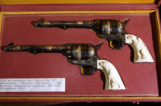Револьверы системы Кольта
