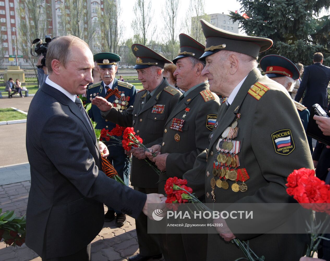 Владимир Путин посетил парк Победы в Казани