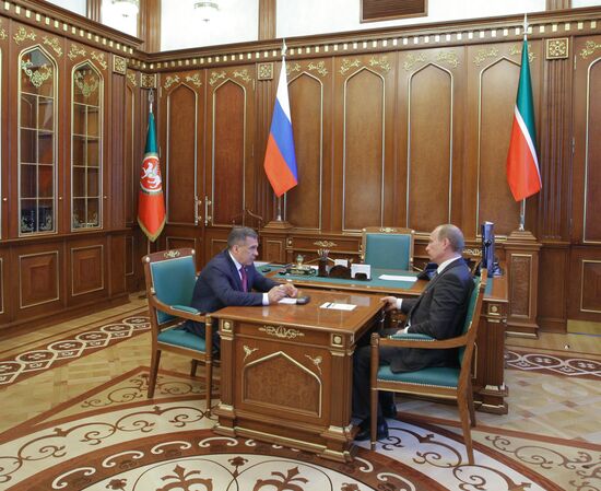 Владимир Путин провел рабочую встречу с Рустемом Миннихановым