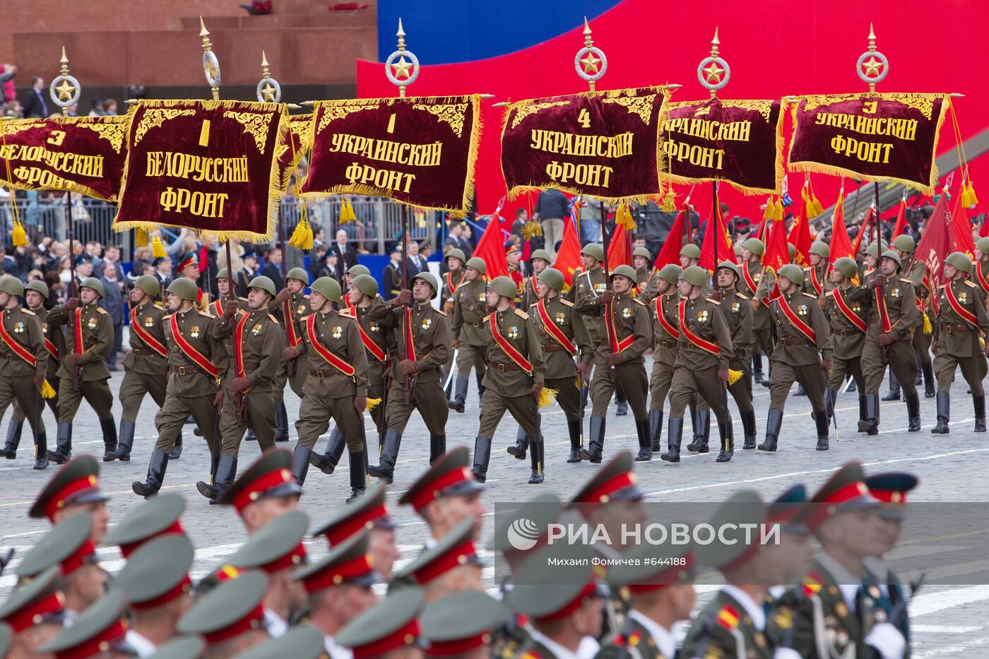 Участники генеральной репетиции парада Победы