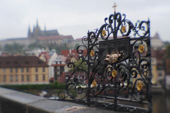Вид на Прагу с Карлова мост