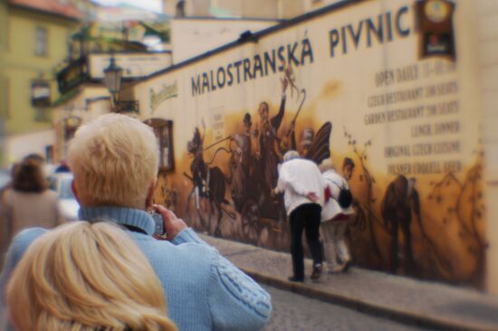 В центре Старого города в Праге