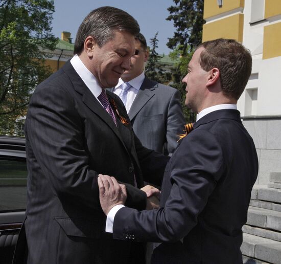 Д.Медведев встретил лидеров Белоруссии и Украины в Кремле