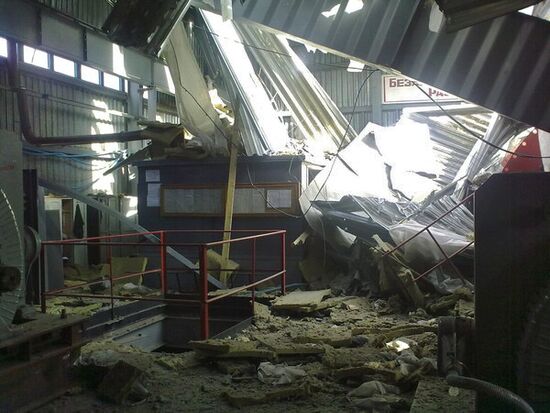 Последствия взрыва на шахте "Распадская" в Кемеровской области