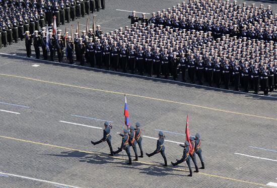 Военный парад, посвященный 65-летию Победы в ВОВ