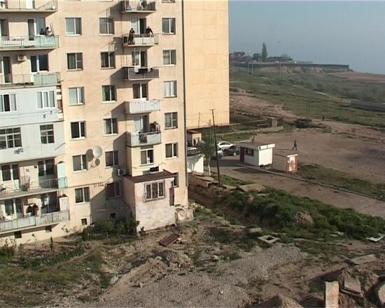 Взрыв у дома пограничников в Каспийске