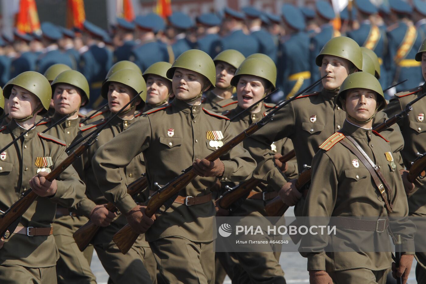 Военный парад, посвященный 65-летию Победы в ВОВ